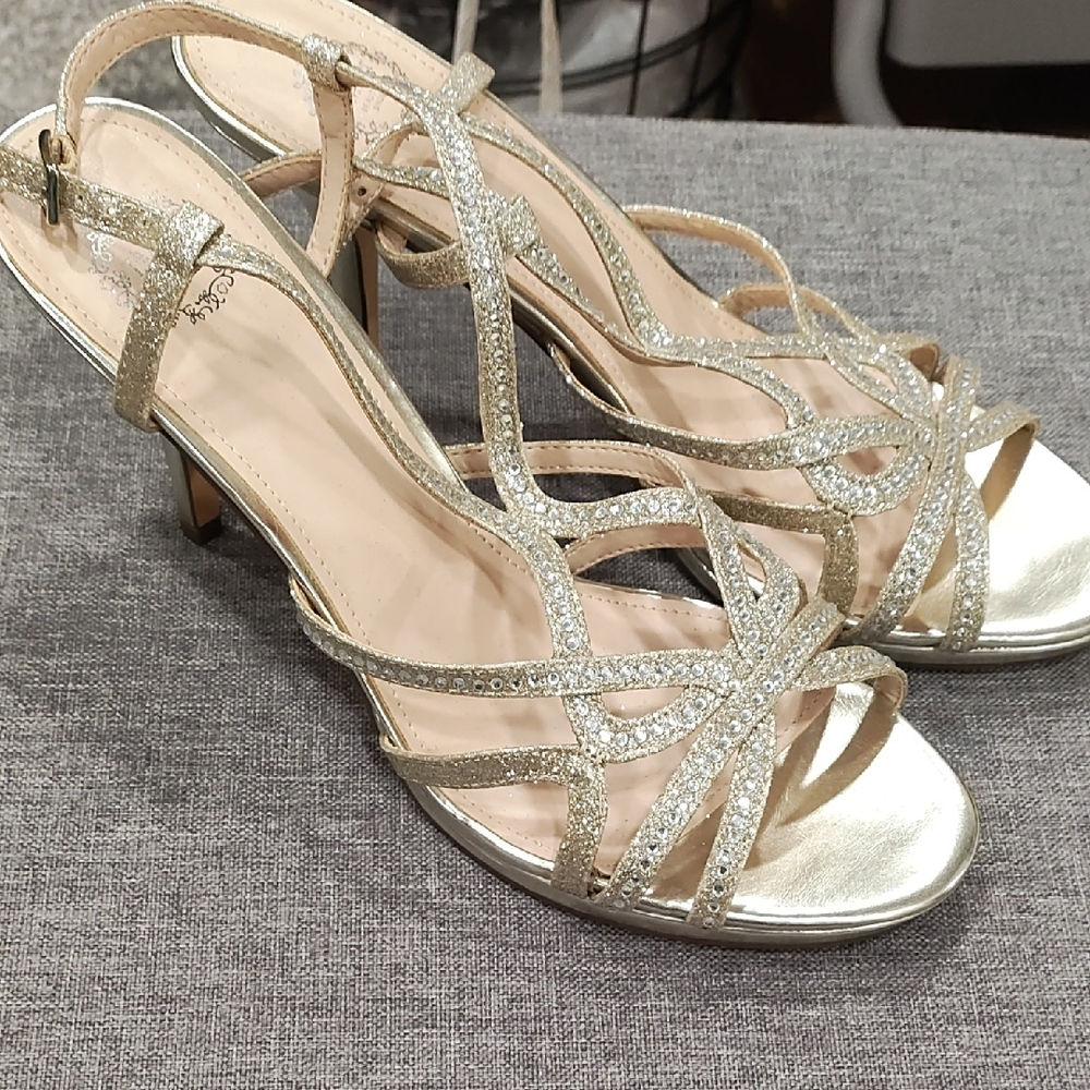Chic Gold Glitter Heels